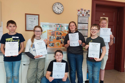 Abschlußfest mit Zertifikatübergabe, Affenbowle, selbstgemachte Burger und Zebrapudding