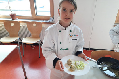 Bärlauchknödel mit Käse und Butter