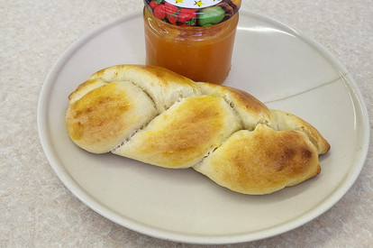 Osterbrot und Hasenmarmelade