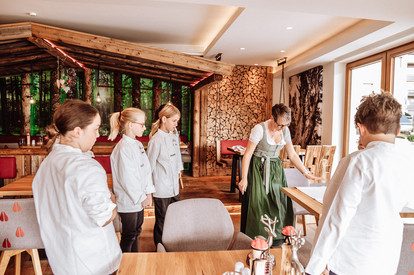 1. Monatstreffen im Hotel Tanne