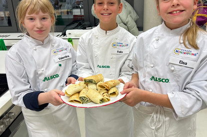 Herzhaftte Pfannkuchen mit Spinat und Feta, Kinderpunsch