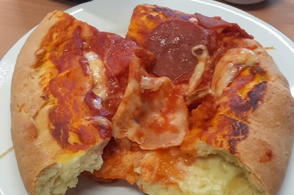 Pizza mit Quark-Öl-Teig