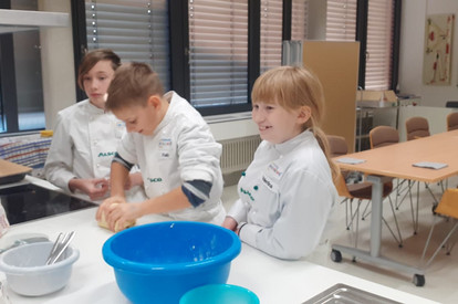 Pizza mit Quark-Öl-Teig