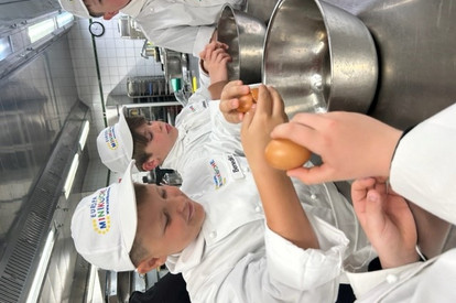 Drittes Monatstreffen