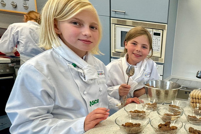 Kochtermine um einen Einblick in unsere Arbeit zu bekommen