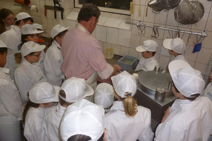 MT 06 Bratwürste, Senf & Kartoffelsalat in der Metzgerei Wolpert in Neunheim